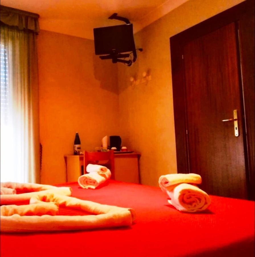 Hotel Elvira Fiuggi Extérieur photo