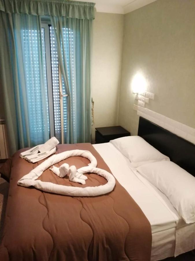 Hotel Elvira Fiuggi Extérieur photo